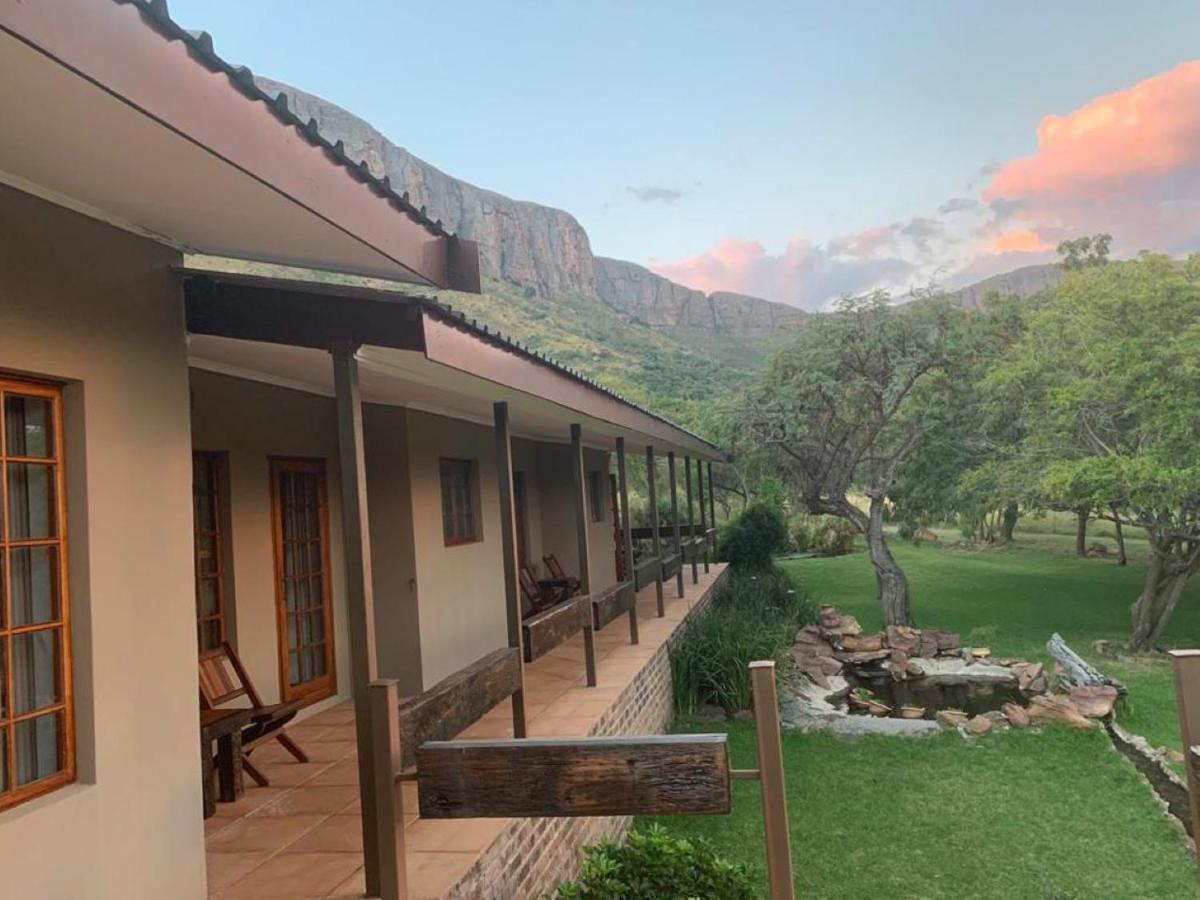 Kransberg Country Lodge Guest Farm ทาบาซิมบิ ภายนอก รูปภาพ