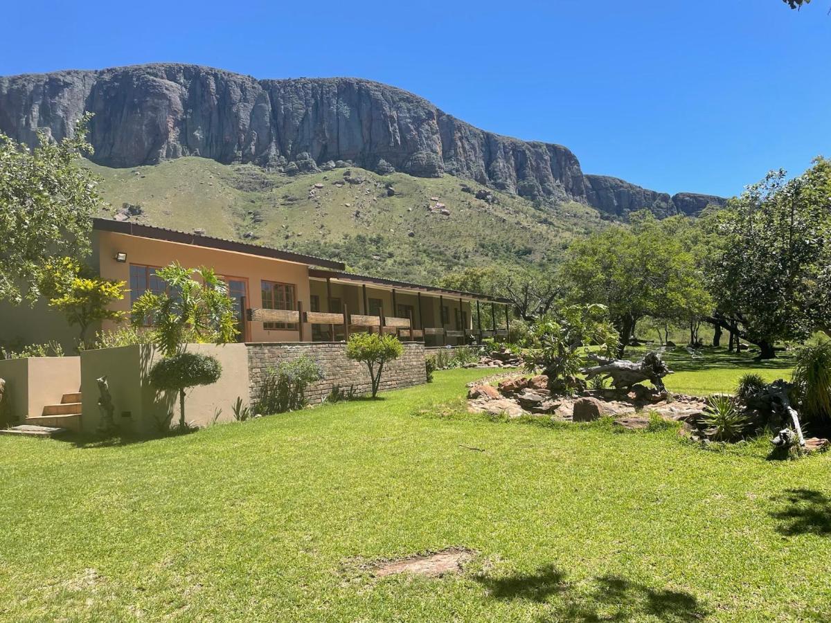 Kransberg Country Lodge Guest Farm ทาบาซิมบิ ภายนอก รูปภาพ